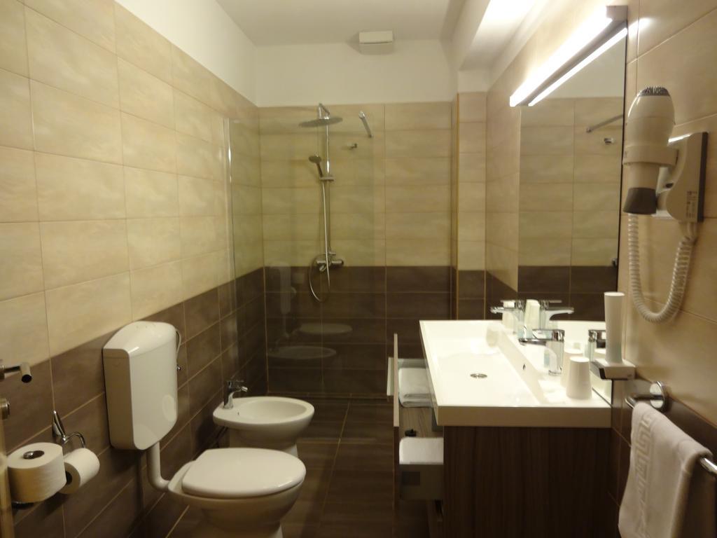Fedrig Private Rooms & Apartment Kobarid Exterior foto